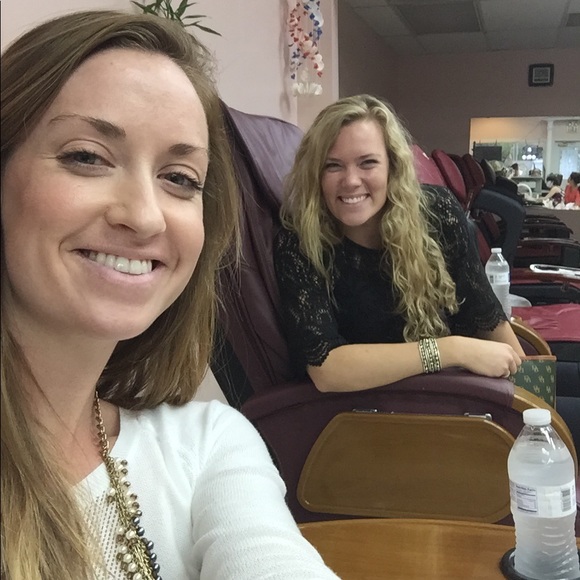 Meet your Posher, Julia - Picture 1 of 1